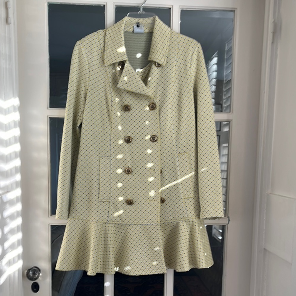 Elegant Cream Double-Breasted Women's Coat w/yellow & black
